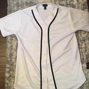 Forever 21 Baseball Jersey (MEN’S XS)